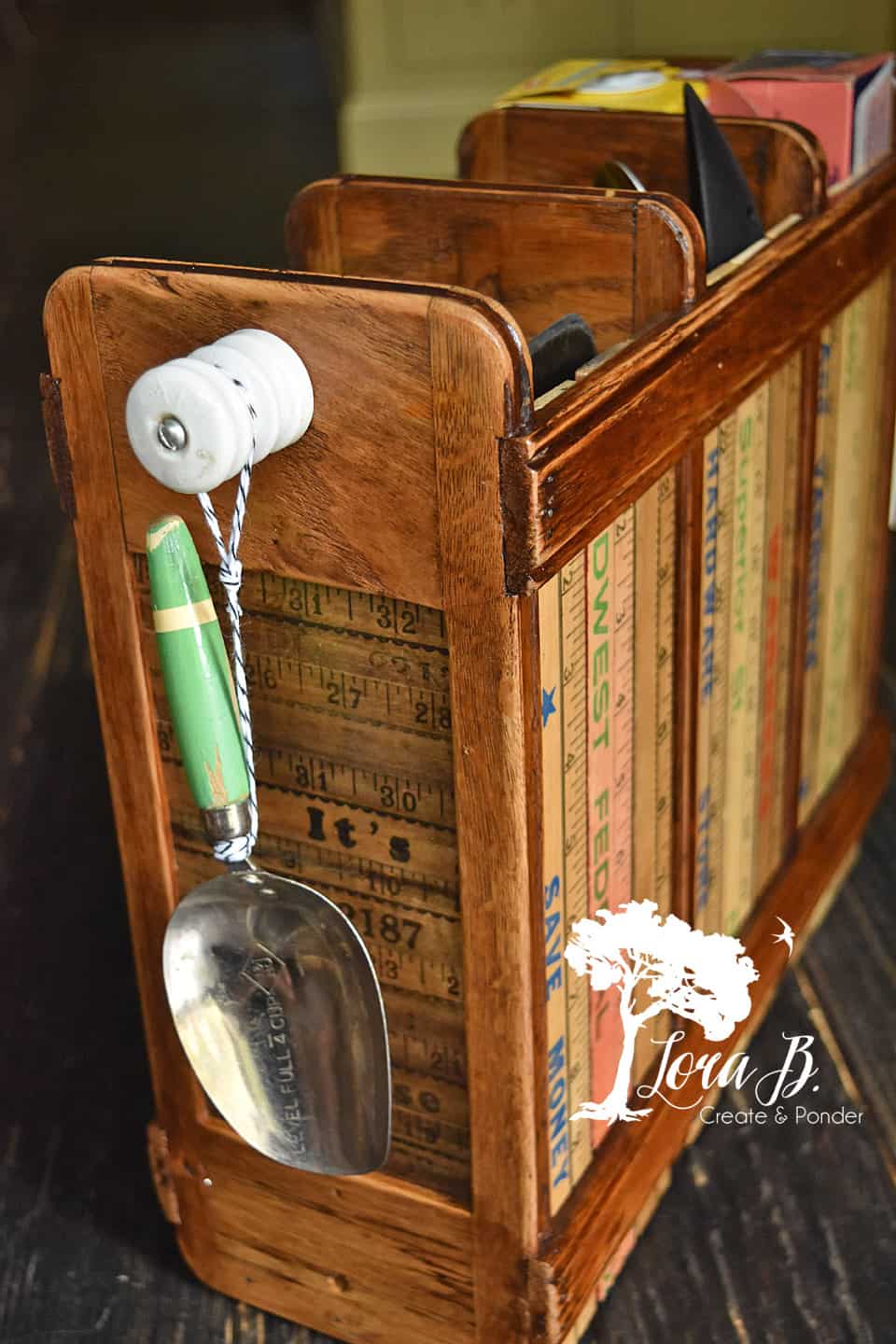 Quality vintage-style sewing items in wood