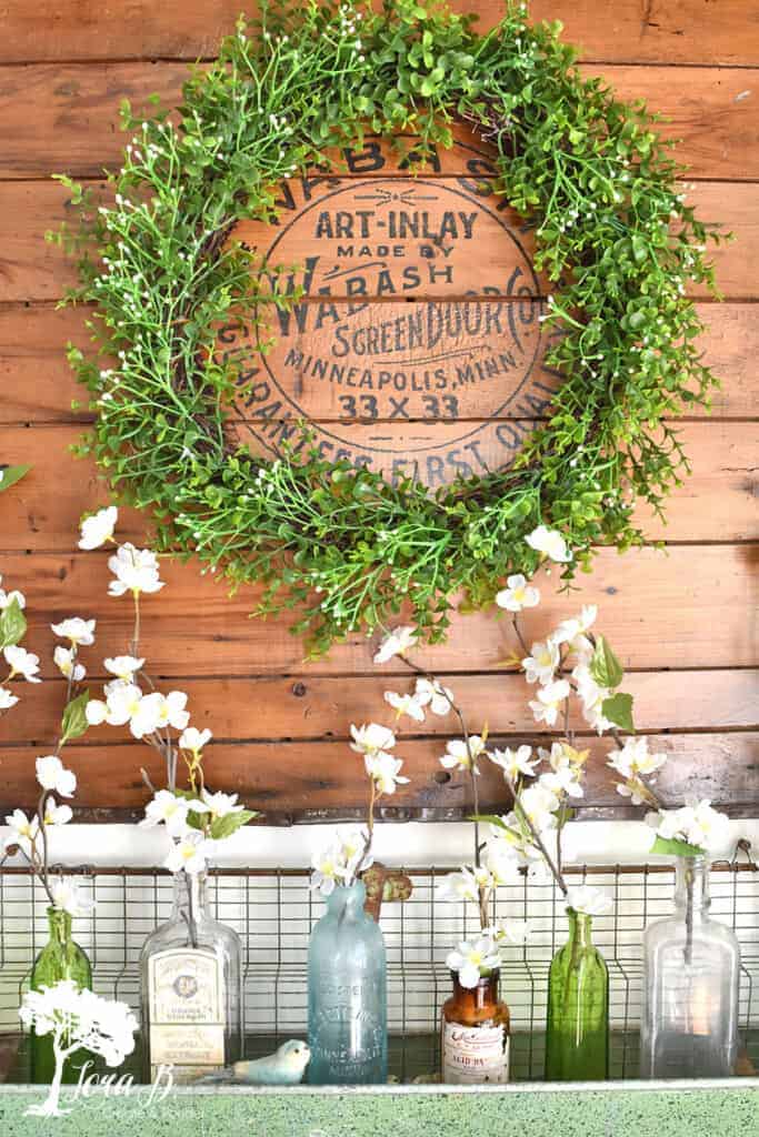 Spring decor, vintage style