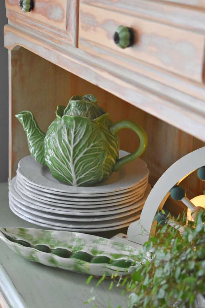 Cabbage ware teapot