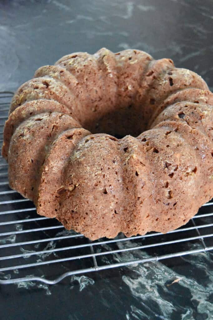Homemade Caramel Apple Cake