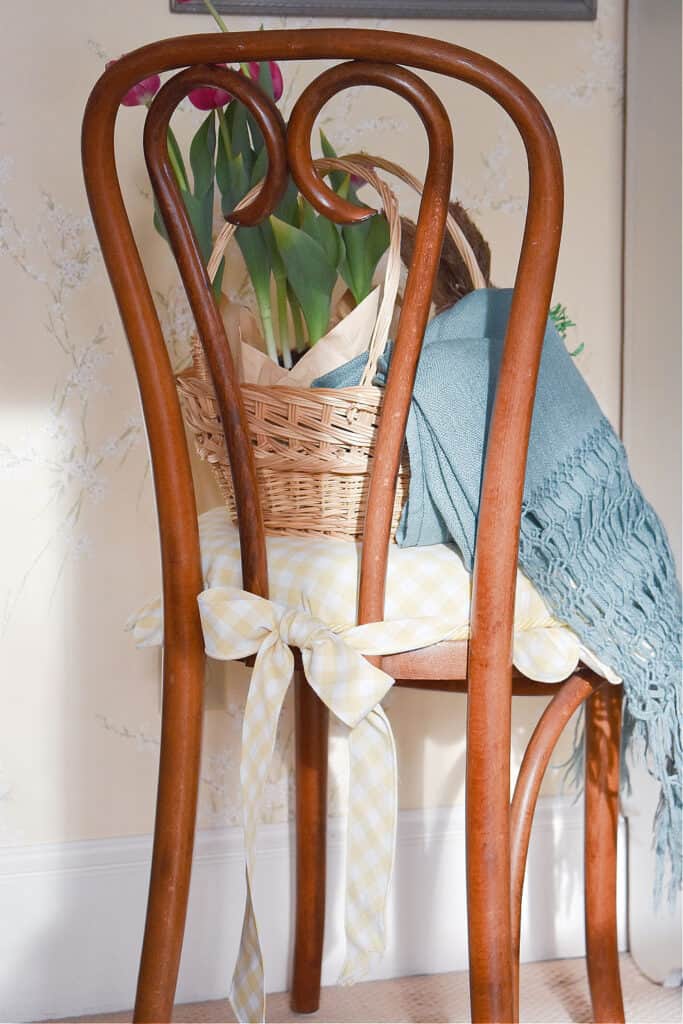 DIY Chair Seat with Scallop Edge - Lora Bloomquist~Create & Ponder