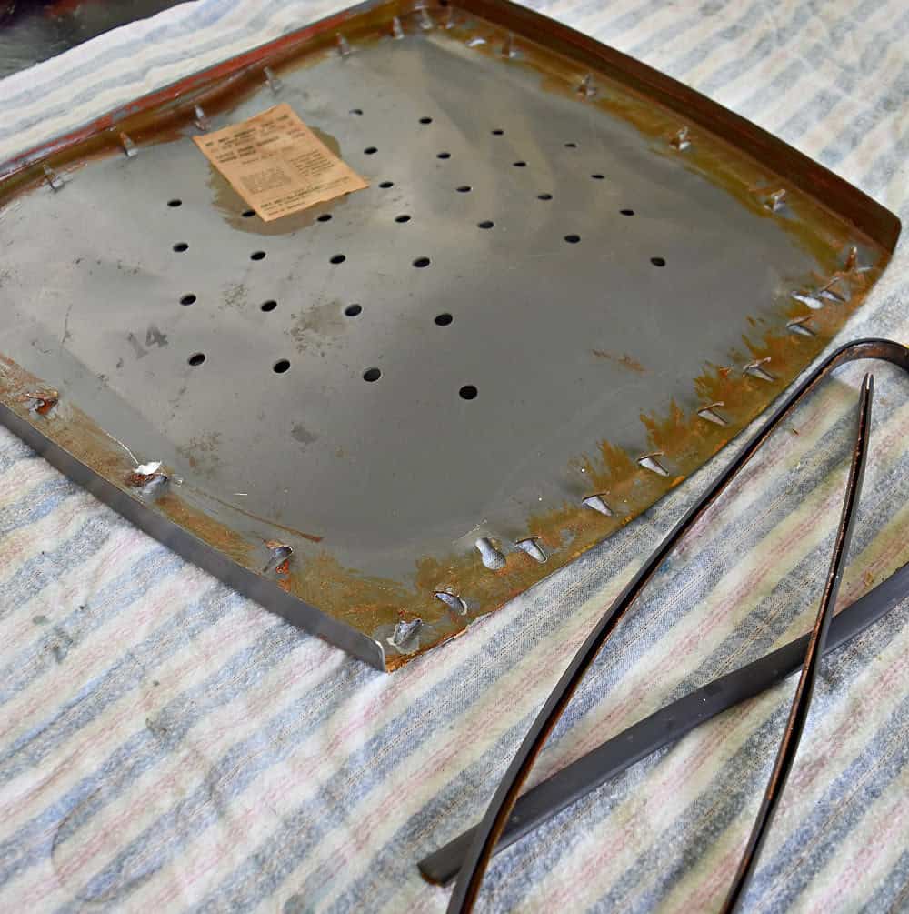 Redoing old metal chair seat.