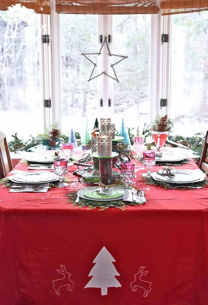 Christmas table setting ideas with vintage