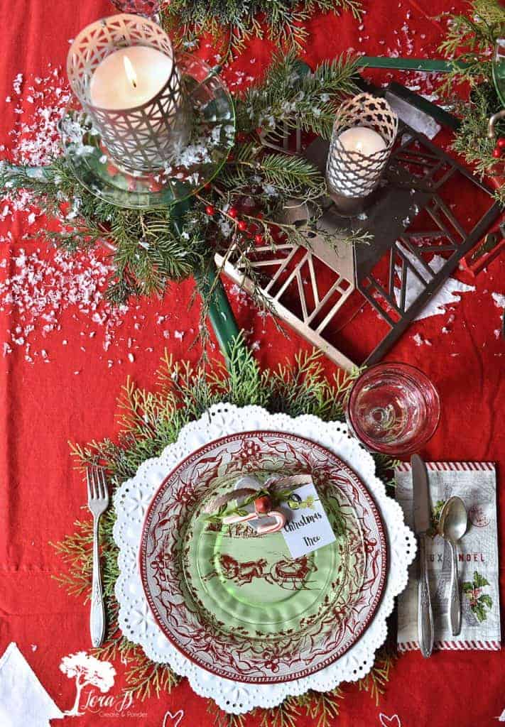 Christmas table setting ideas with vintage