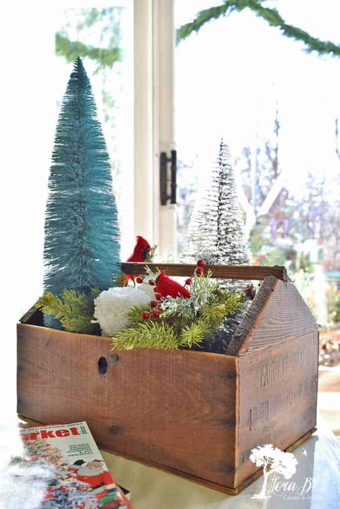 Christmas crate centerpiece how to