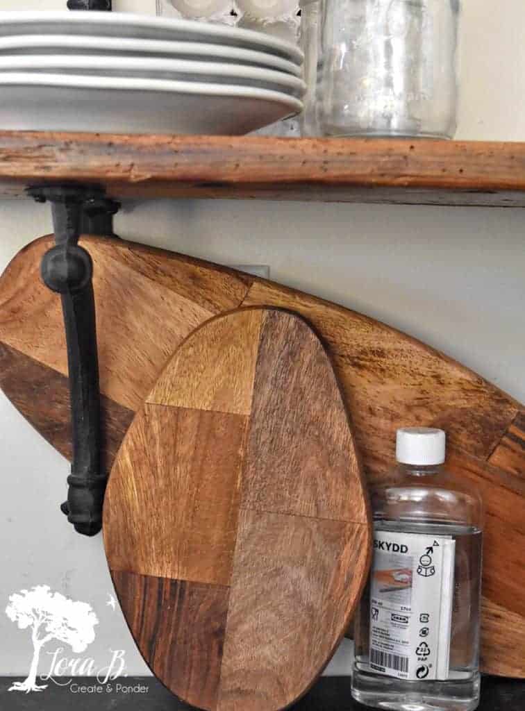 13 Beautiful Ways to Display Cutting Boards in Your Kitchen - Life on  Kaydeross Creek