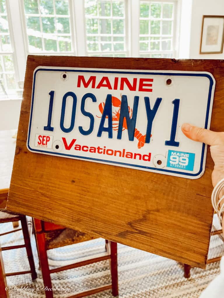 DIY license plate hanger