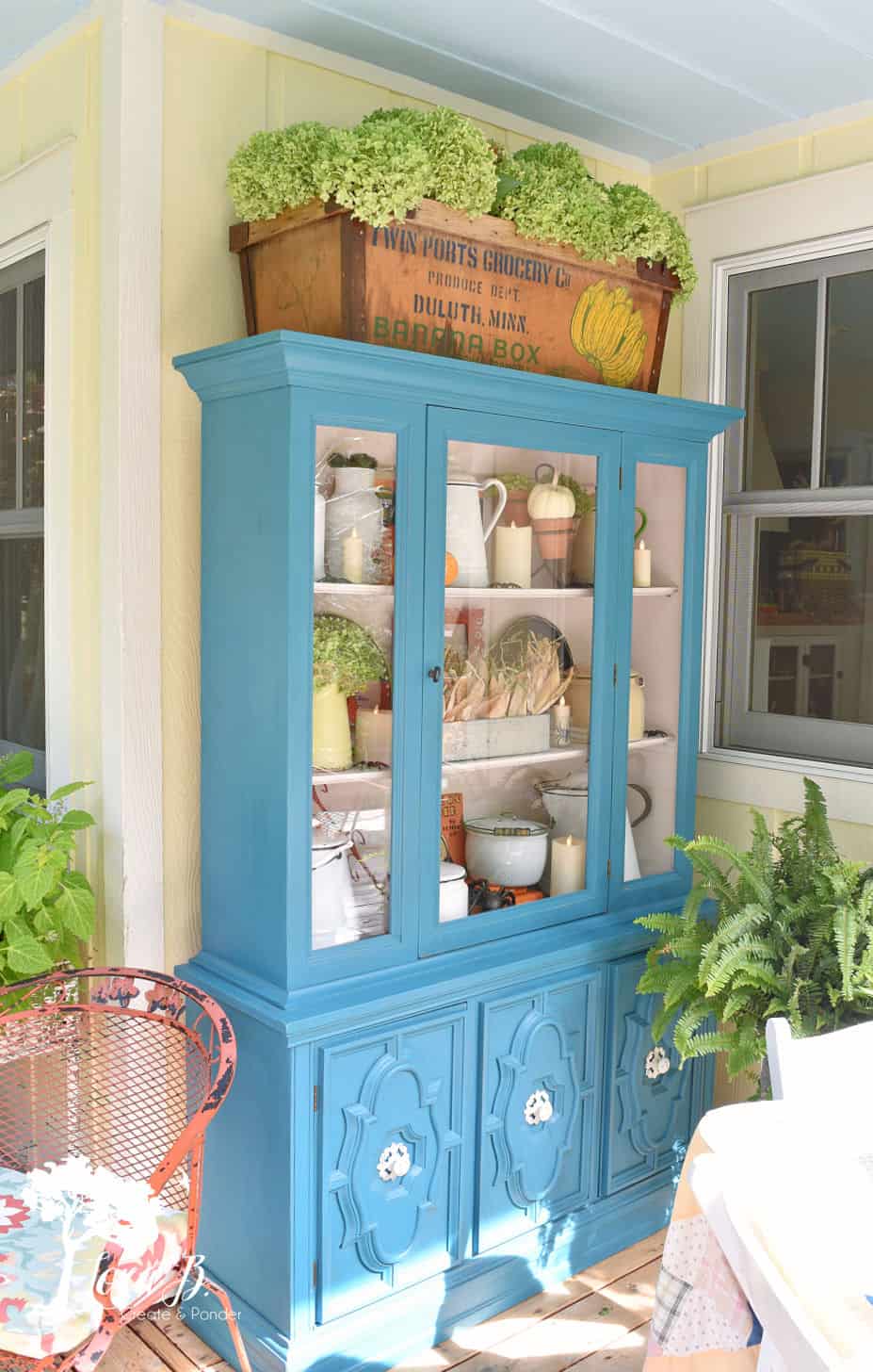 Our Vintage Farmhouse Fall Porch Tour - Lora Bloomquist~Create & Ponder