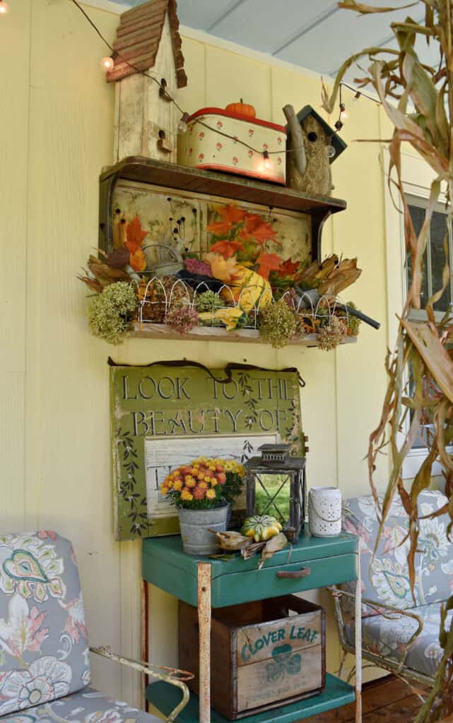 Vintage finds with Fall porch decor.