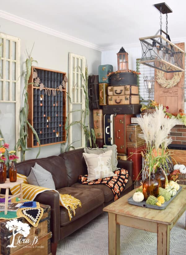 Cozy Fall Home Tour with Vintage Farmhouse Style - Lora Bloomquist ...