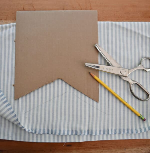 DIY Fabric Bunting Garland How To - Lora Bloomquist~Create & Ponder