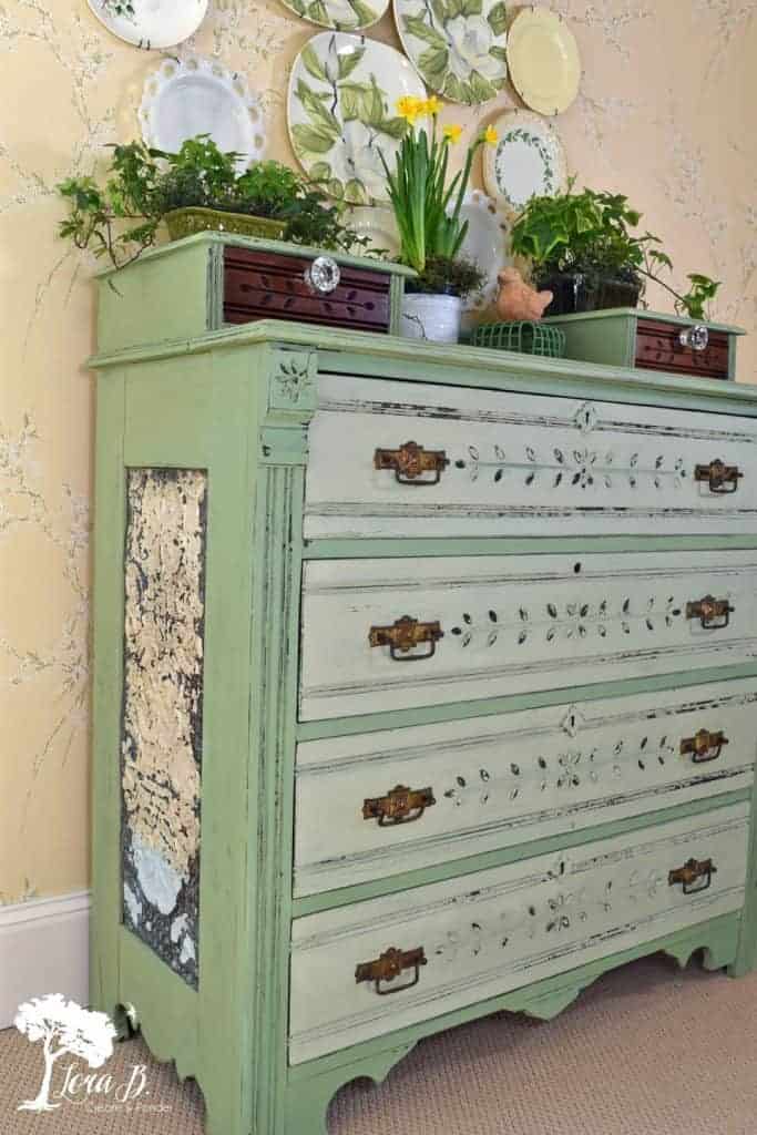 Dresser Makeover in Vintage Green