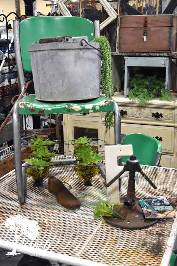 vintage metal lawn chair display