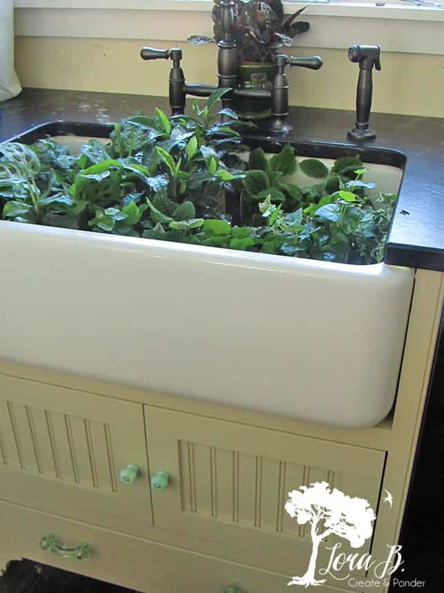 farmhouse kitchen sink