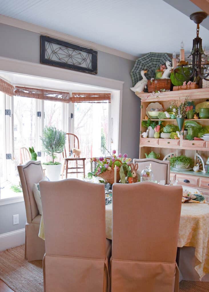 Spring decorated dining room.