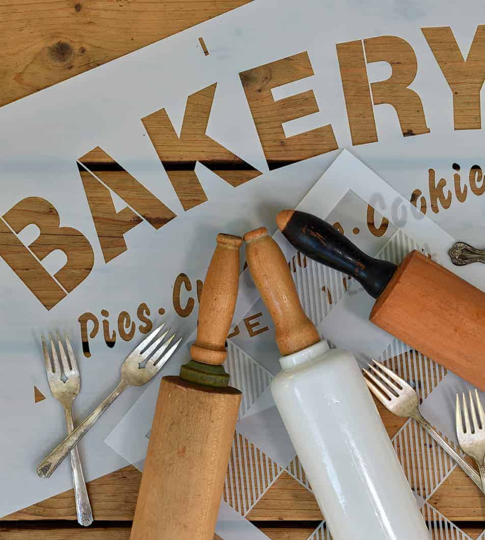 rolling pin spoon holder display - Funky Junk Interiors