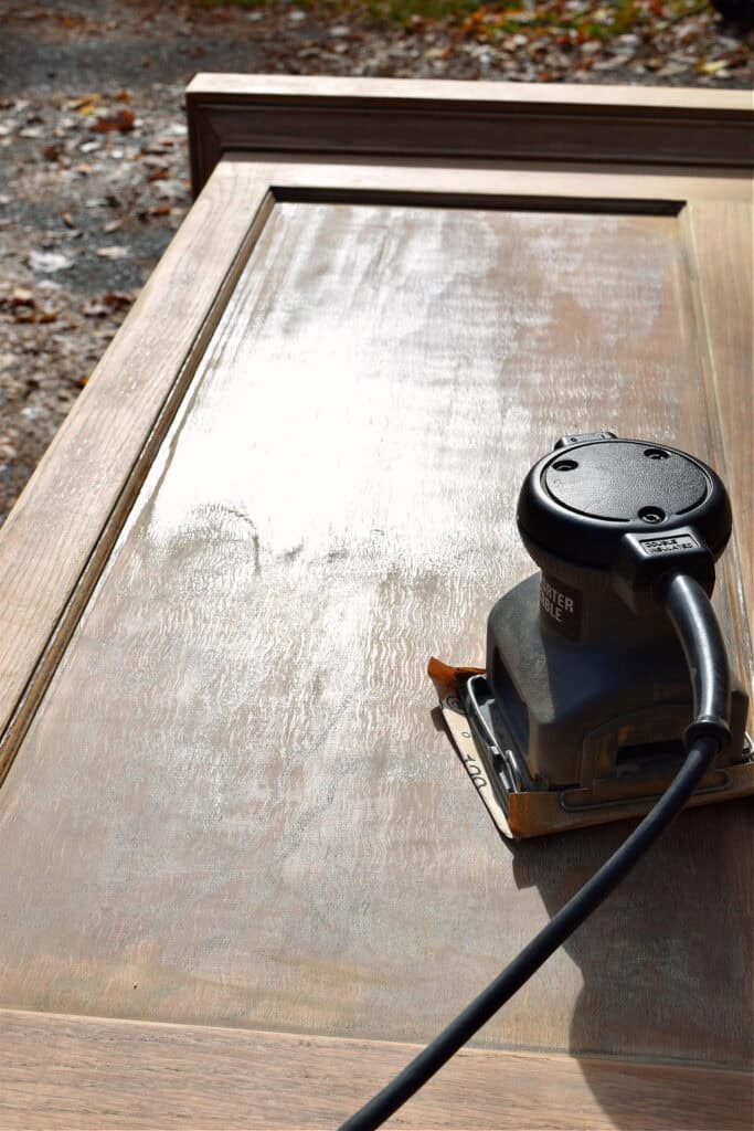 Sanding Old oak built ins.