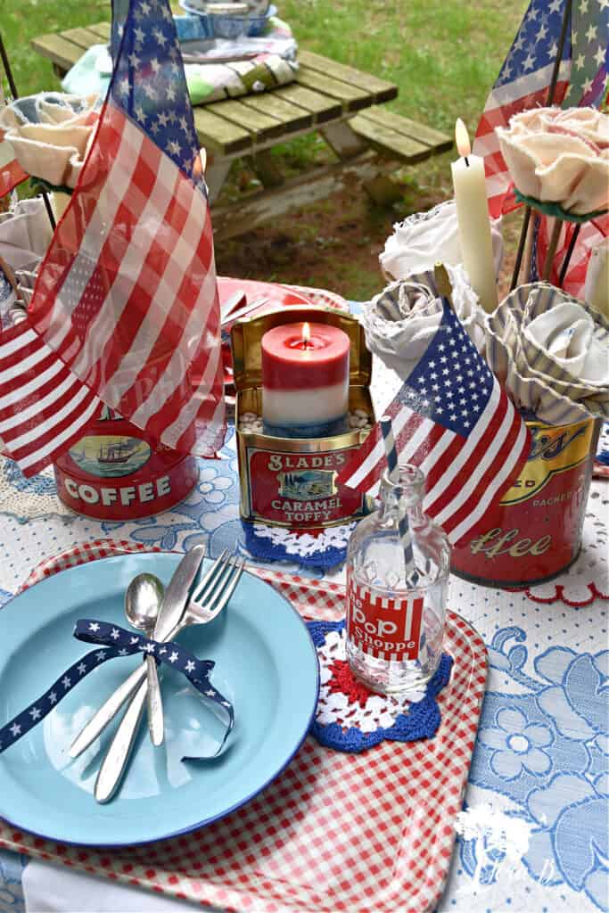 Vintage Americana table setting