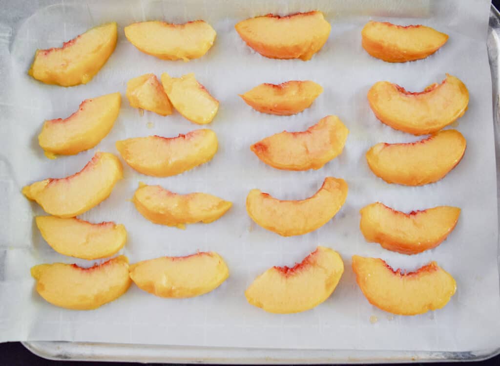 Frozen peach slices