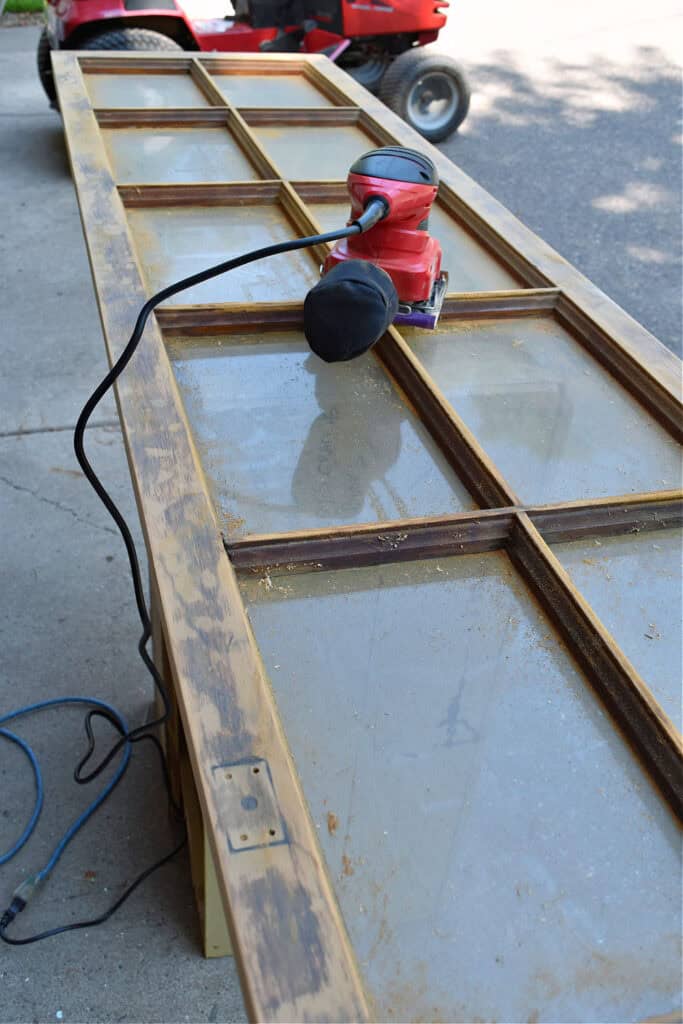 Sanding old windows