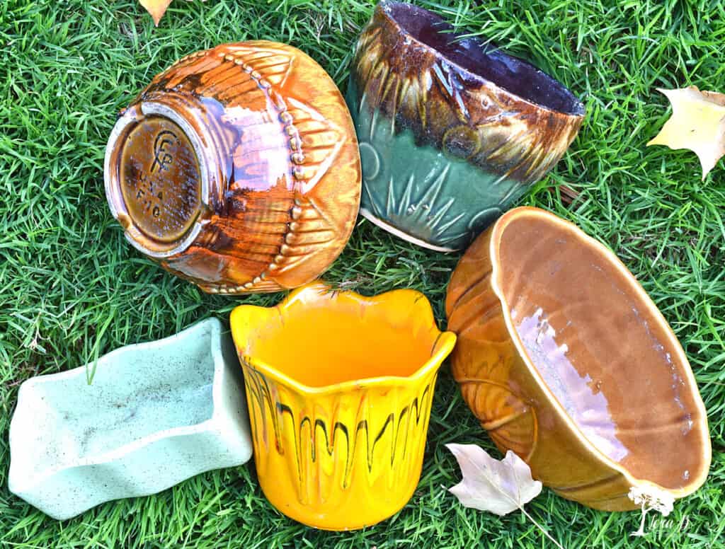 Fall colored pottery were some of my recent vintage finds.