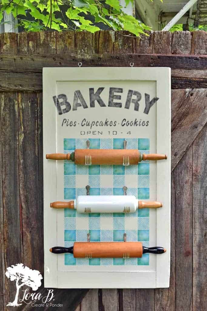 how to make a stenciled rolling pin display