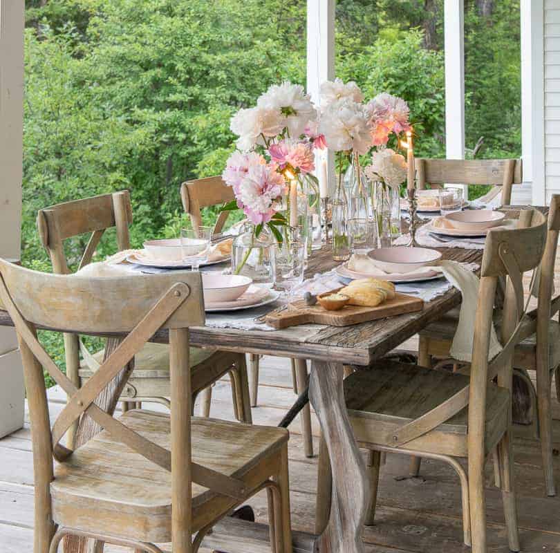 porch table setting