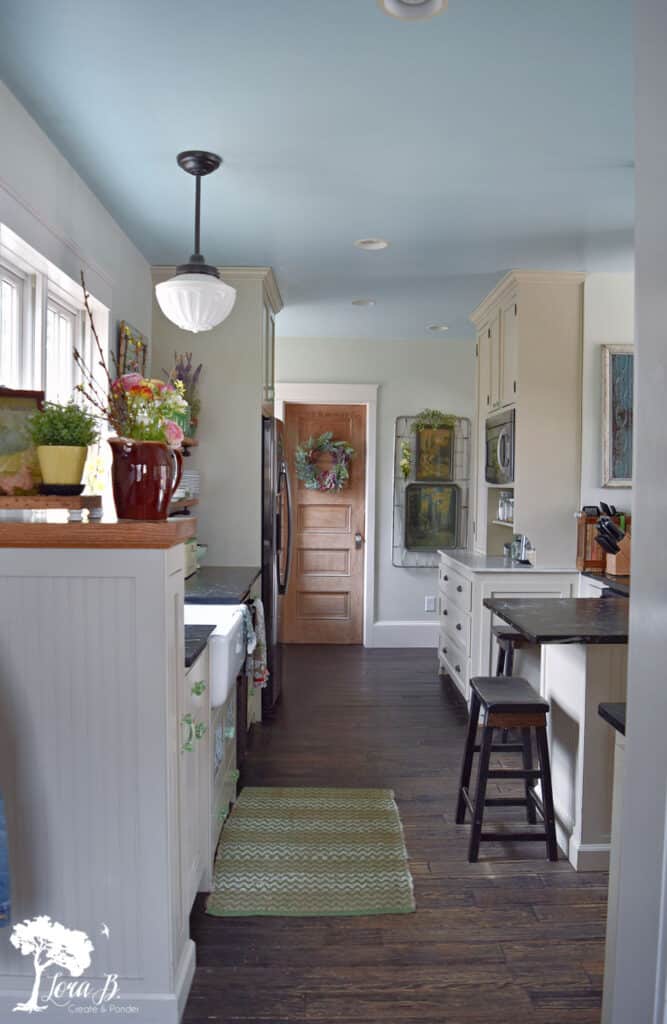 Spring decorated kitchen, cottage style