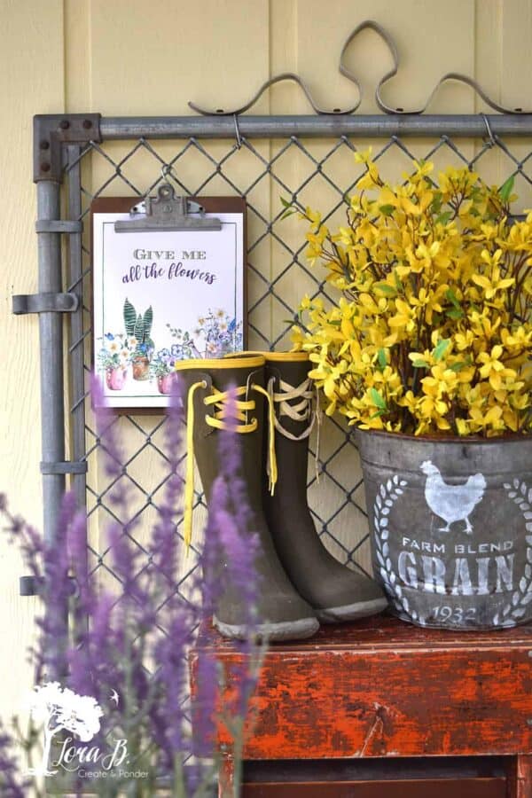 Pretty Table Setting For Spring On The Porch - Lora Bloomquist~Create ...