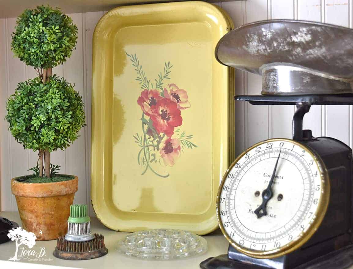 Vintage Farmhouse Spring Decor in the Kitchen - Lora Bloomquist~Create &  Ponder