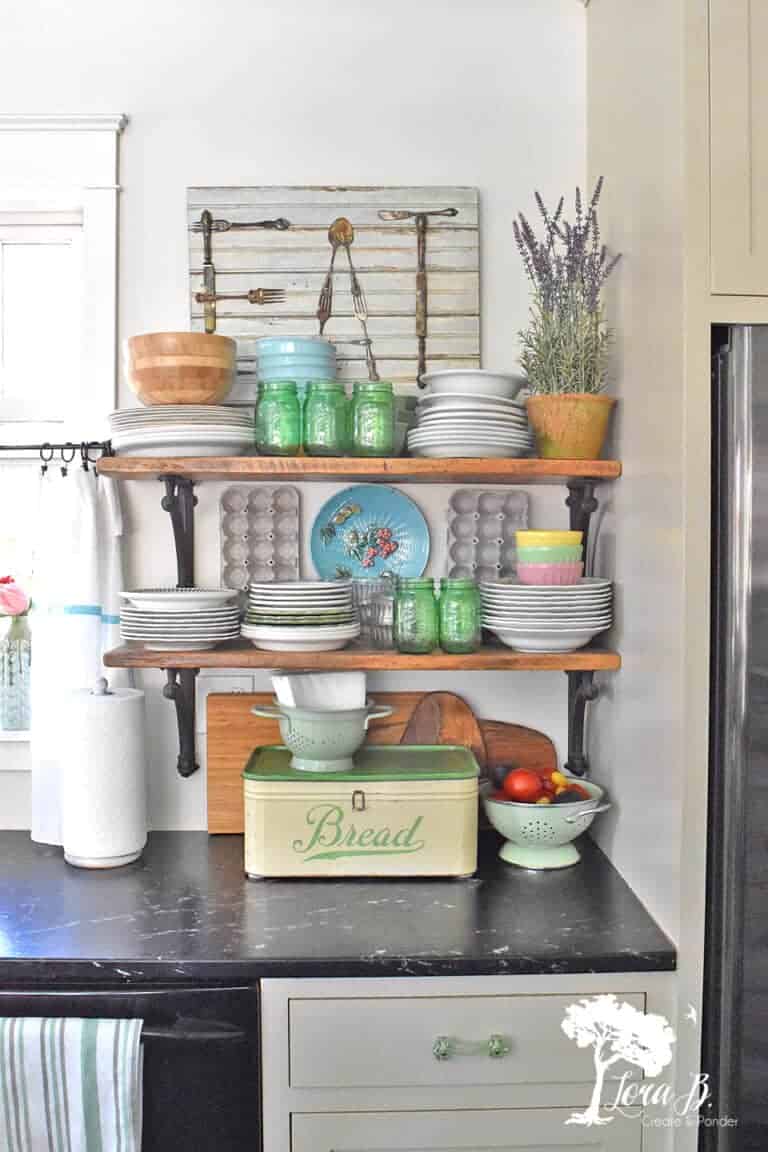 5 Ways to Decorate Your Kitchen Counters for Function and Beauty - Lora ...