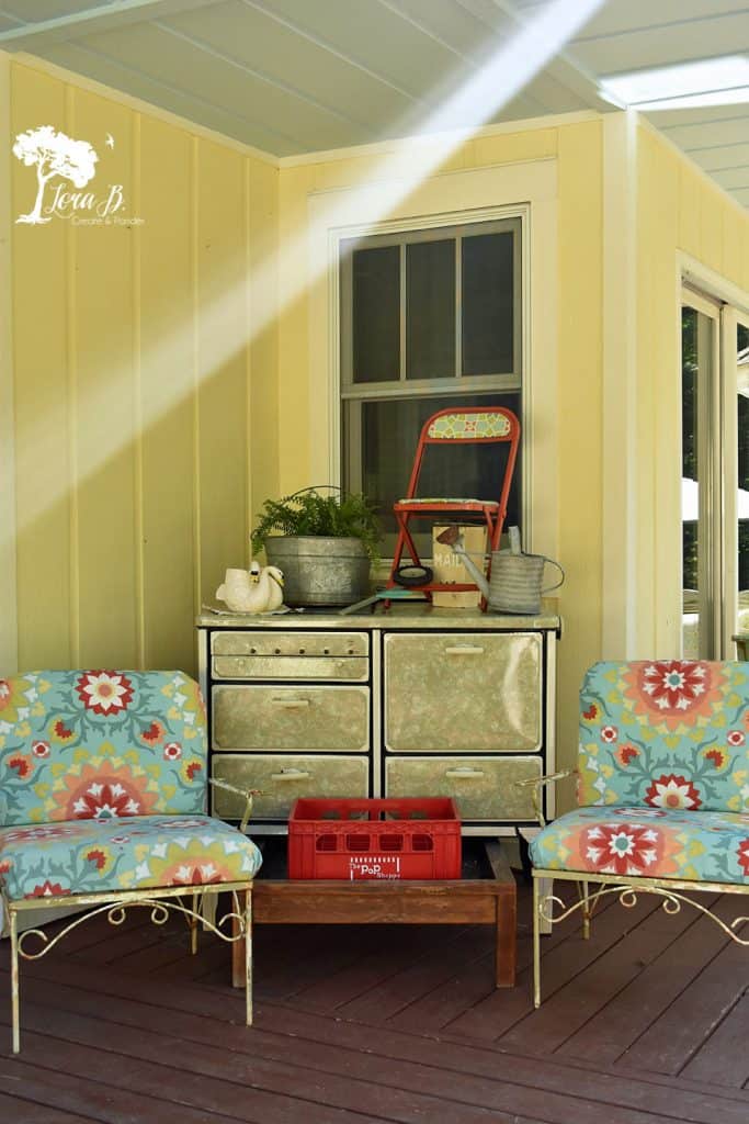 Summer Porch Tour - Lora Bloomquist~Create & Ponder