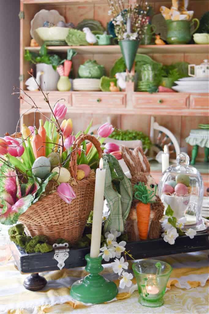 Tulip floral arrangement for Spring table centerpiece.