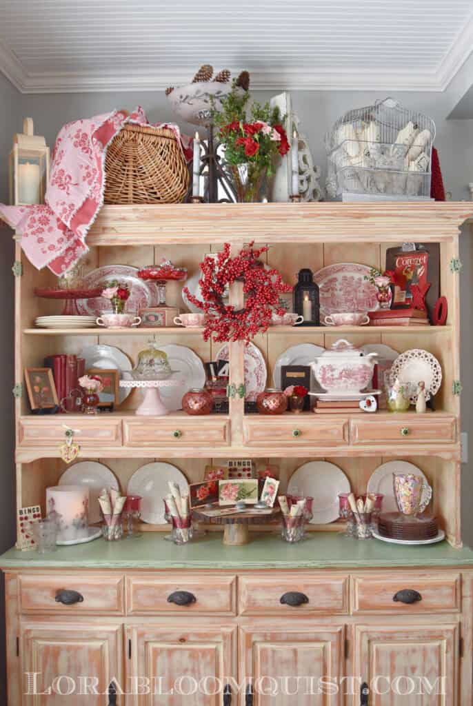 Best Vintage Inspired Valentine Decor