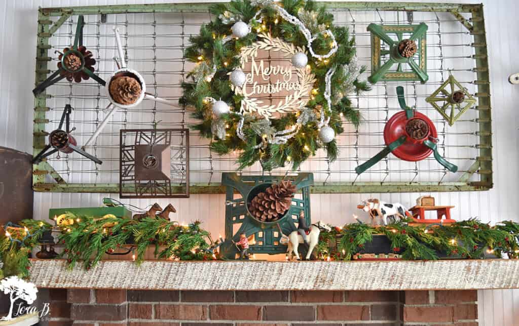 Sentimental Christmas Living Room Decor with Vintage Collections - Lora  Bloomquist~Create & Ponder