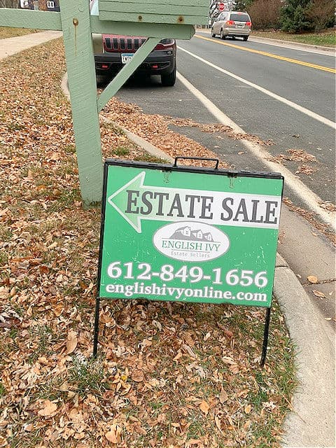 estate sale sign