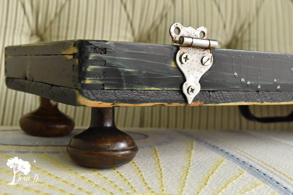 11+ Creative Ways to Use Old Tool Boxes (all through the house) Lora